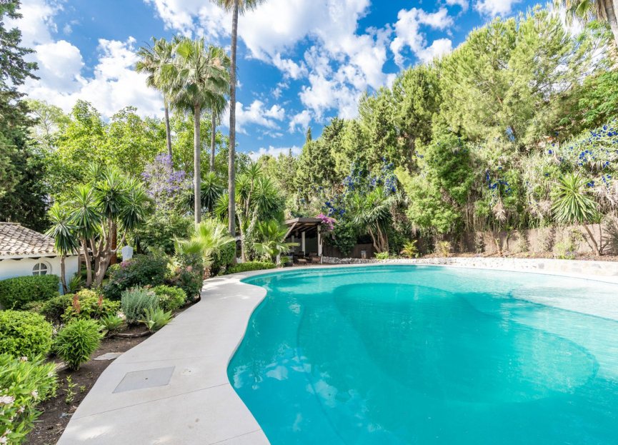 Resale - House - Detached Villa - Estepona - Estepona Centro