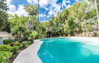 Resale - House - Detached Villa - Estepona - Estepona Centro