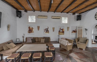 Resale - House - Detached Villa - Estepona - Estepona Centro