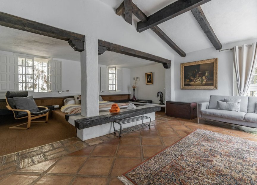 Resale - House - Detached Villa - Estepona - Estepona Centro