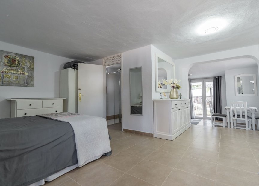 Resale - House - Detached Villa - Estepona - Estepona Centro