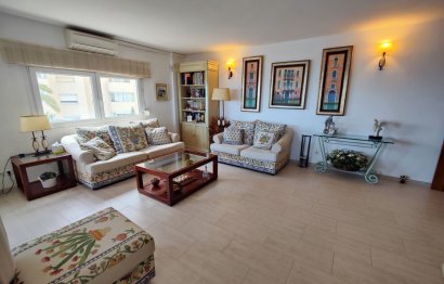 Resale - Apartment - Middle Floor Apartment - Estepona - Estepona Centro