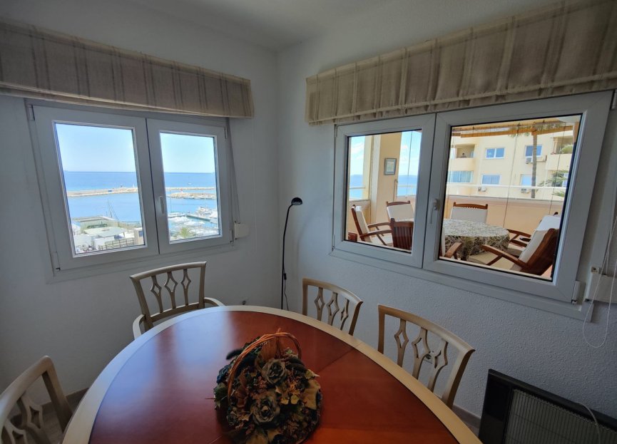 Resale - Apartment - Middle Floor Apartment - Estepona - Estepona Centro
