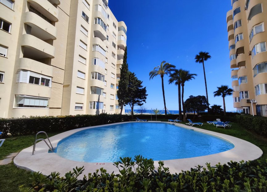 Resale - Apartment - Middle Floor Apartment - Estepona - Estepona Centro