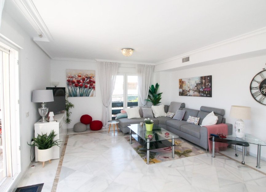 Resale - Apartment - Penthouse - Marbella - Nueva Andalucia