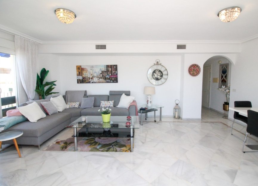 Resale - Apartment - Penthouse - Marbella - Nueva Andalucia