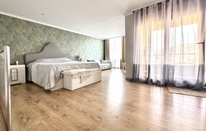 Resale - Apartment - Penthouse - Benahavís - Benahavís Centro
