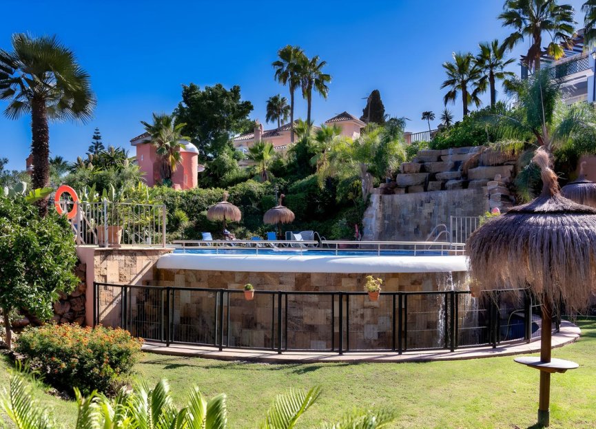 Resale - House - Townhouse - Marbella - Nueva Andalucia