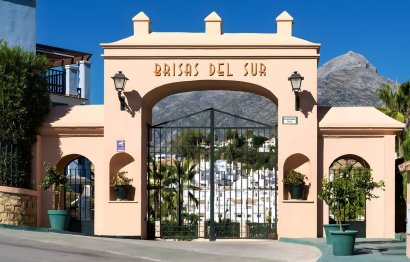 Resale - House - Townhouse - Marbella - Nueva Andalucia