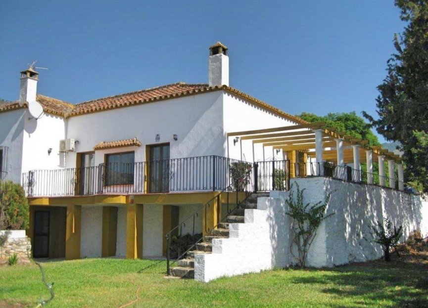 Resale - House - Finca - Cortijo - Mijas