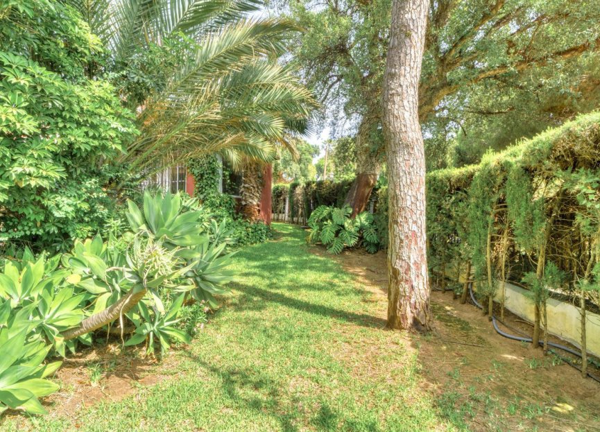 Resale - House - Detached Villa - Marbella - El Rosario