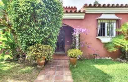 Resale - House - Detached Villa - Marbella - El Rosario