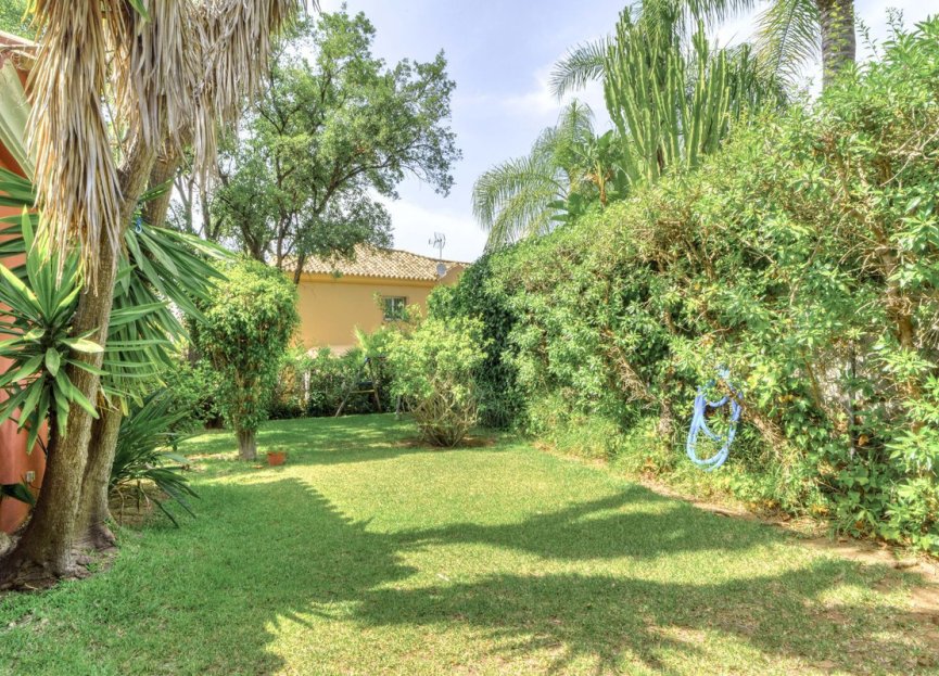 Resale - House - Detached Villa - Marbella - El Rosario