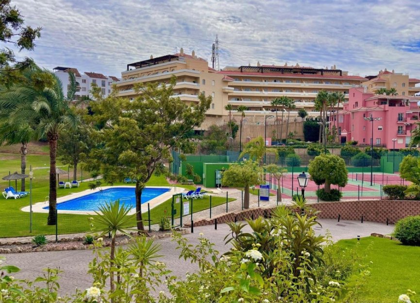 Resale - Apartment - Middle Floor Apartment - Mijas - Riviera Del Sol