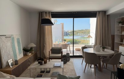 Resale - Apartment - Penthouse - Estepona - Estepona Centro