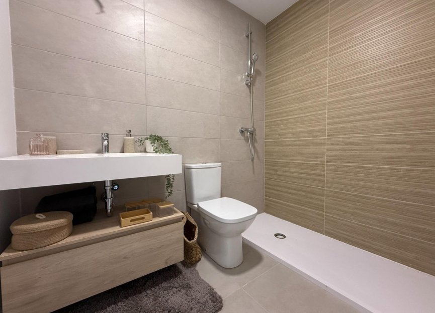 Resale - Apartment - Penthouse - Estepona - Estepona Centro