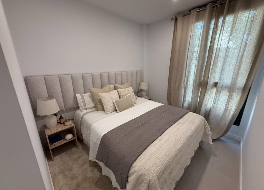 Resale - Apartment - Penthouse - Estepona - Estepona Centro