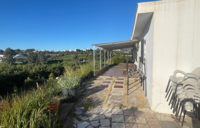 Resale - House - Finca - Cortijo - Estepona - Estepona Centro