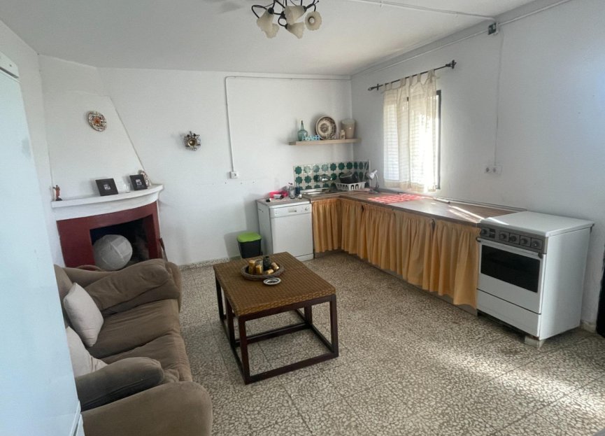 Resale - House - Finca - Cortijo - Estepona - Estepona Centro