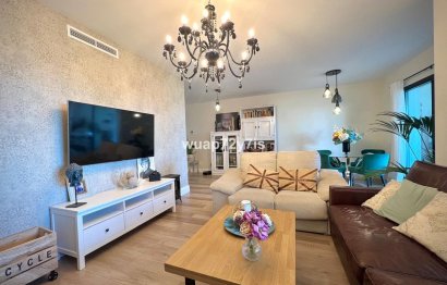 Resale - Apartment - Middle Floor Apartment - Estepona - Estepona Centro