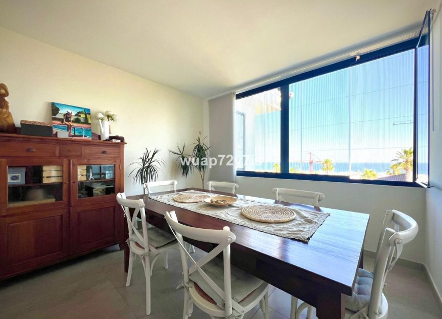 Resale - Apartment - Middle Floor Apartment - Estepona - Estepona Centro