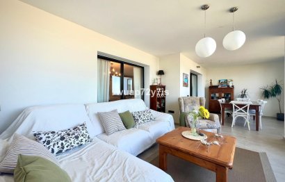 Resale - Apartment - Middle Floor Apartment - Estepona - Estepona Centro