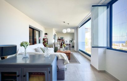 Resale - Apartment - Middle Floor Apartment - Estepona - Estepona Centro