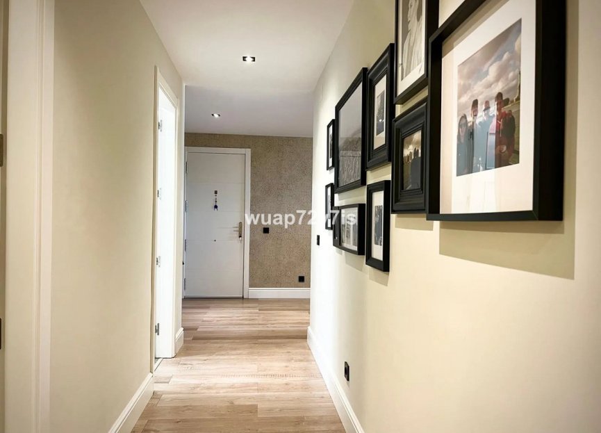 Resale - Apartment - Middle Floor Apartment - Estepona - Estepona Centro