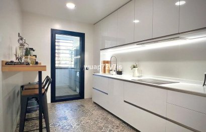 Resale - Apartment - Middle Floor Apartment - Estepona - Estepona Centro