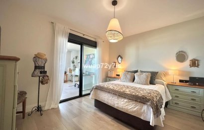 Resale - Apartment - Middle Floor Apartment - Estepona - Estepona Centro