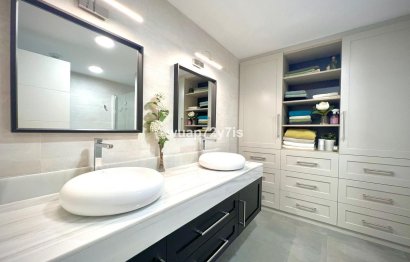 Resale - Apartment - Middle Floor Apartment - Estepona - Estepona Centro