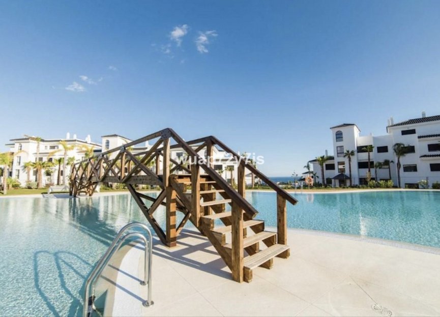 Resale - Apartment - Middle Floor Apartment - Estepona - Estepona Centro