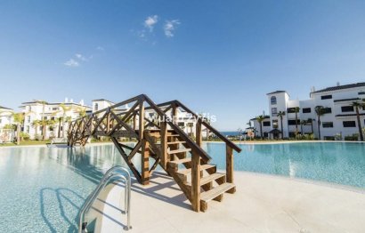 Resale - Apartment - Middle Floor Apartment - Estepona - Estepona Centro