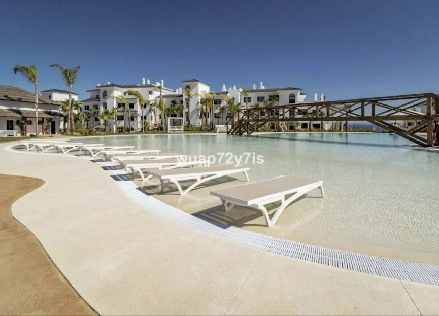 Resale - Apartment - Middle Floor Apartment - Estepona - Estepona Centro