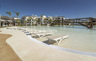 Resale - Apartment - Middle Floor Apartment - Estepona - Estepona Centro