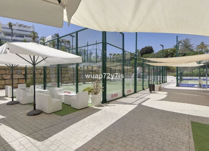 Resale - Apartment - Middle Floor Apartment - Estepona - Estepona Centro