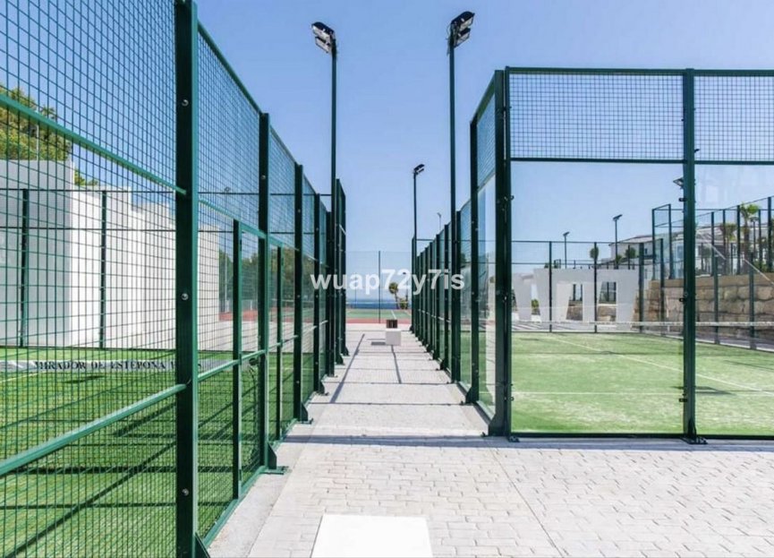 Resale - Apartment - Middle Floor Apartment - Estepona - Estepona Centro