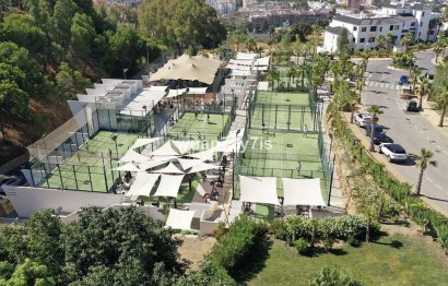 Resale - Apartment - Middle Floor Apartment - Estepona - Estepona Centro