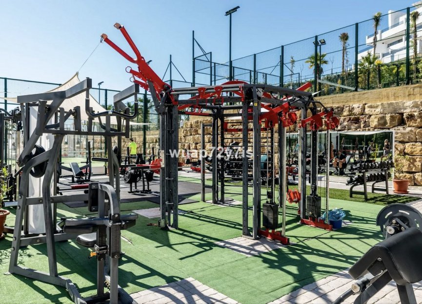 Resale - Apartment - Middle Floor Apartment - Estepona - Estepona Centro