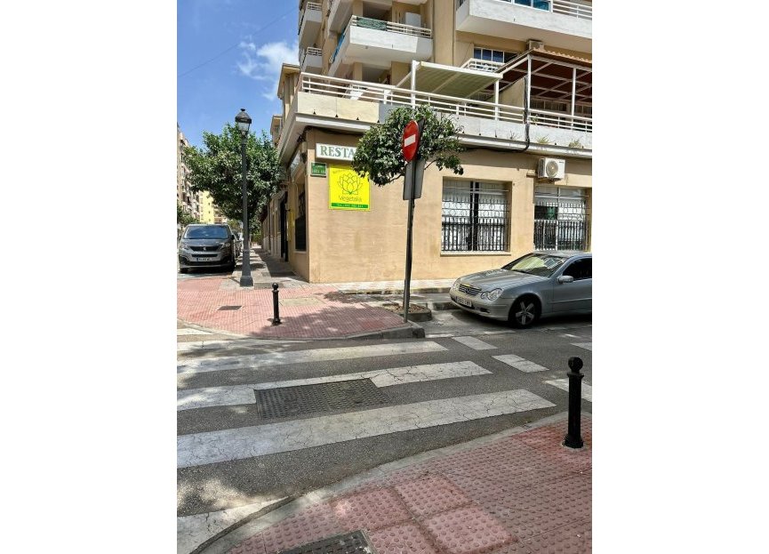 Resale - Apartment - Middle Floor Apartment - Fuengirola - Los Boliches