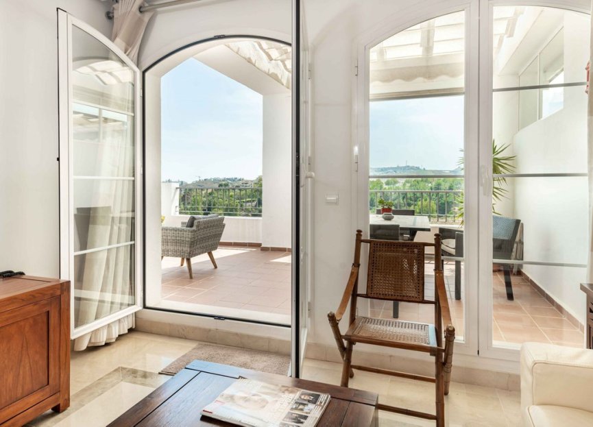 Resale - Apartment - Top Floor Apartment - Benahavís - Los Arqueros