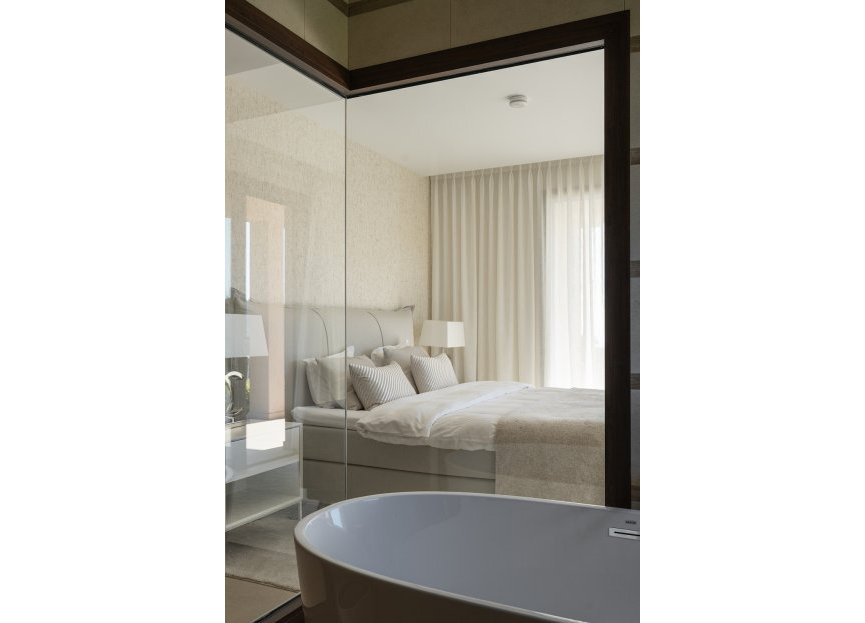 Resale - Apartment - Middle Floor Apartment - Benahavís - Benahavís Centro