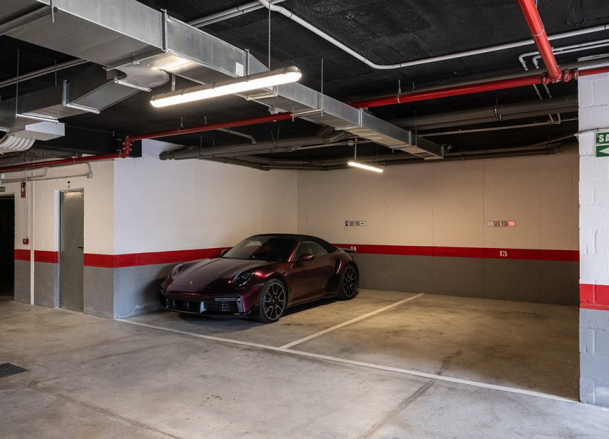 Resale - Apartment - Middle Floor Apartment - Benahavís - Benahavís Centro