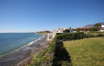 Resale - House - Townhouse - Estepona - Estepona Centro