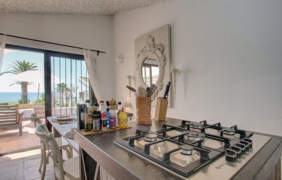 Resale - House - Townhouse - Estepona - Estepona Centro