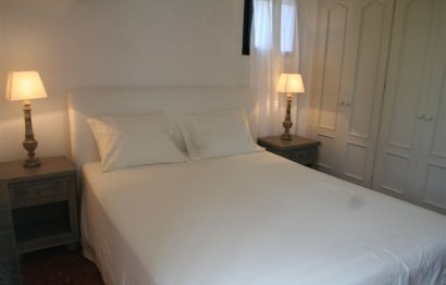 Resale - House - Townhouse - Estepona - Estepona Centro