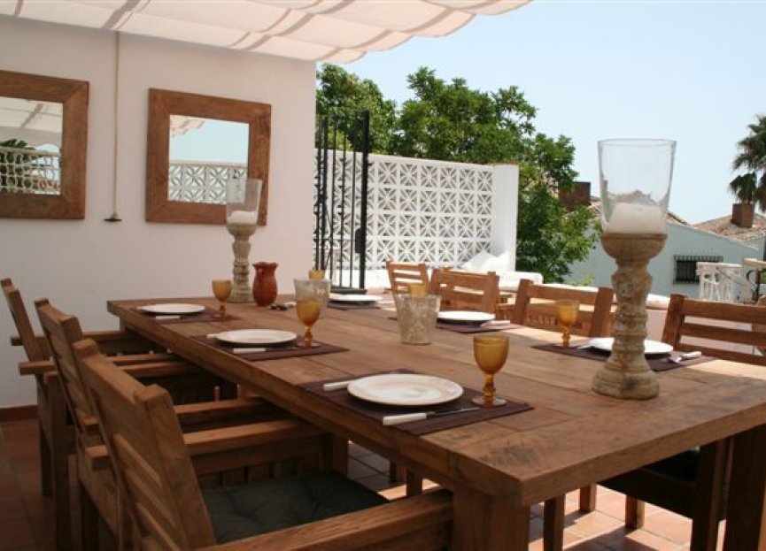 Resale - House - Townhouse - Estepona - Estepona Centro