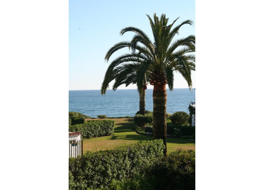 Resale - House - Townhouse - Estepona - Estepona Centro