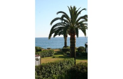Resale - House - Townhouse - Estepona - Estepona Centro