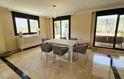 Resale - House - Detached Villa - Estepona - Estepona Centro